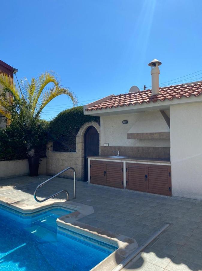 Episkopi Villa, Luxury 4 Bedroom With Pool - Вилла