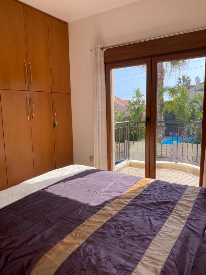 Вилла Episkopi Villa, Luxury 4 Bedroom With Pool -