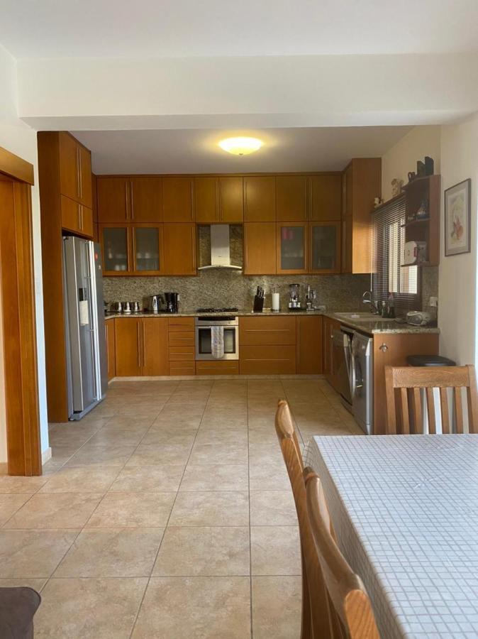 Вилла Episkopi Villa, Luxury 4 Bedroom With Pool -