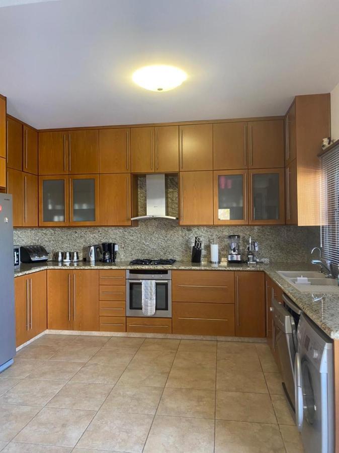 Episkopi Villa, Luxury 4 Bedroom With Pool - Вилла *