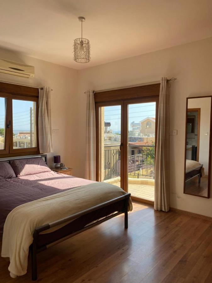 Вилла Episkopi Villa, Luxury 4 Bedroom With Pool - Лимасол